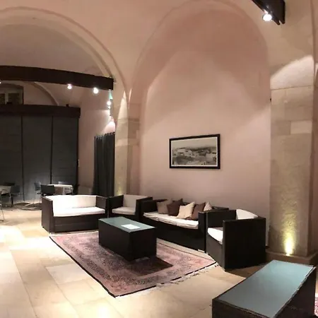 Foresteria Pellegrino 3* Andria